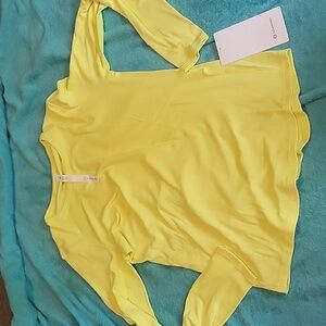 LuLuLemon Women’s sz 12 Hold Tight Long Sleeve Sunlight Yellow NWT